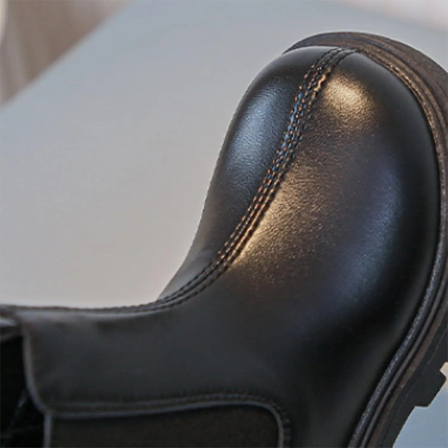 Girls Ankle Boots Slip on Lug Sole Booties Unisex Kids Comfortable Leather Low Heels Zipper Outdoor Dress Booties