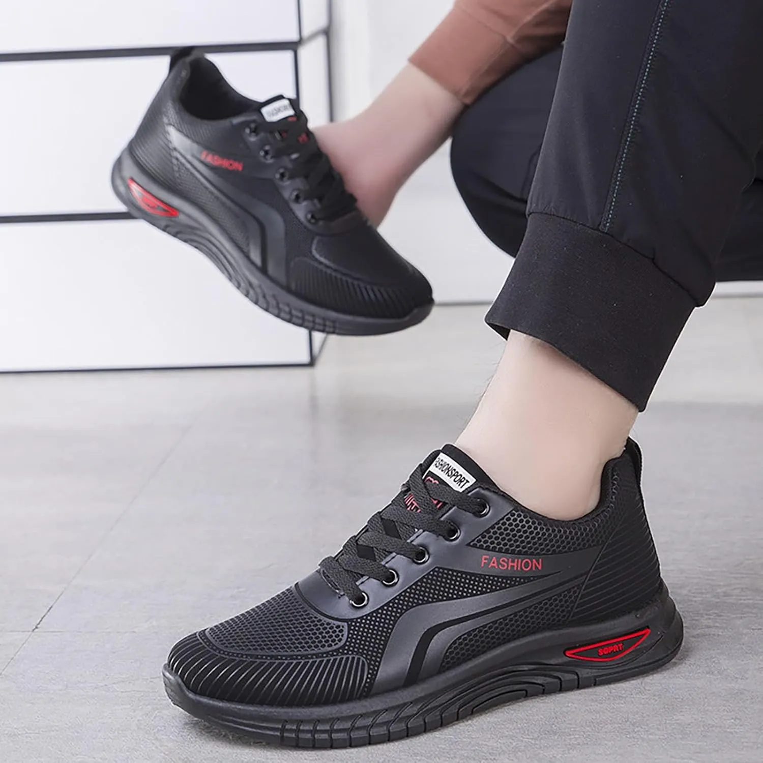 Men's Fashion Sneakers Mesh Lightweight Breathable Walking Shoes Non Slip Running Shoes Lace Up Tennis Shoes
