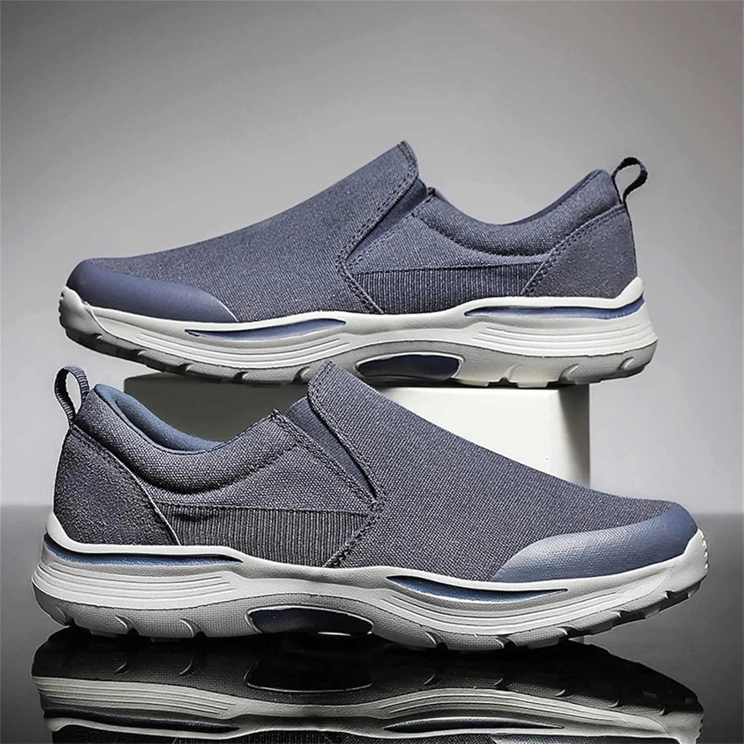 Men's Slip-On Canvas Shoes Casual Sneakers Lightweight Comfortable Breathable Loafers