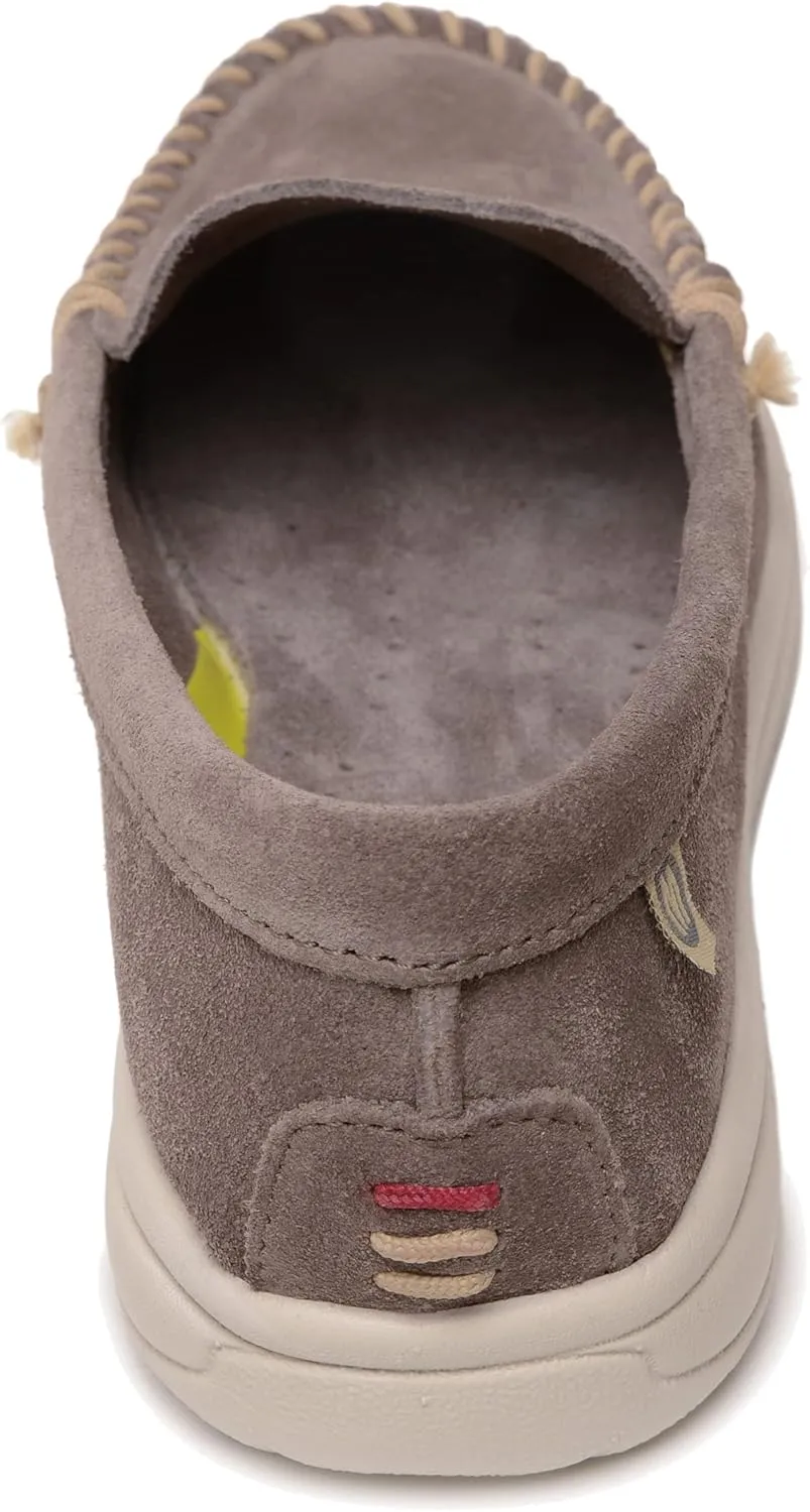 Minnetonka Women's Discover Classic Moc