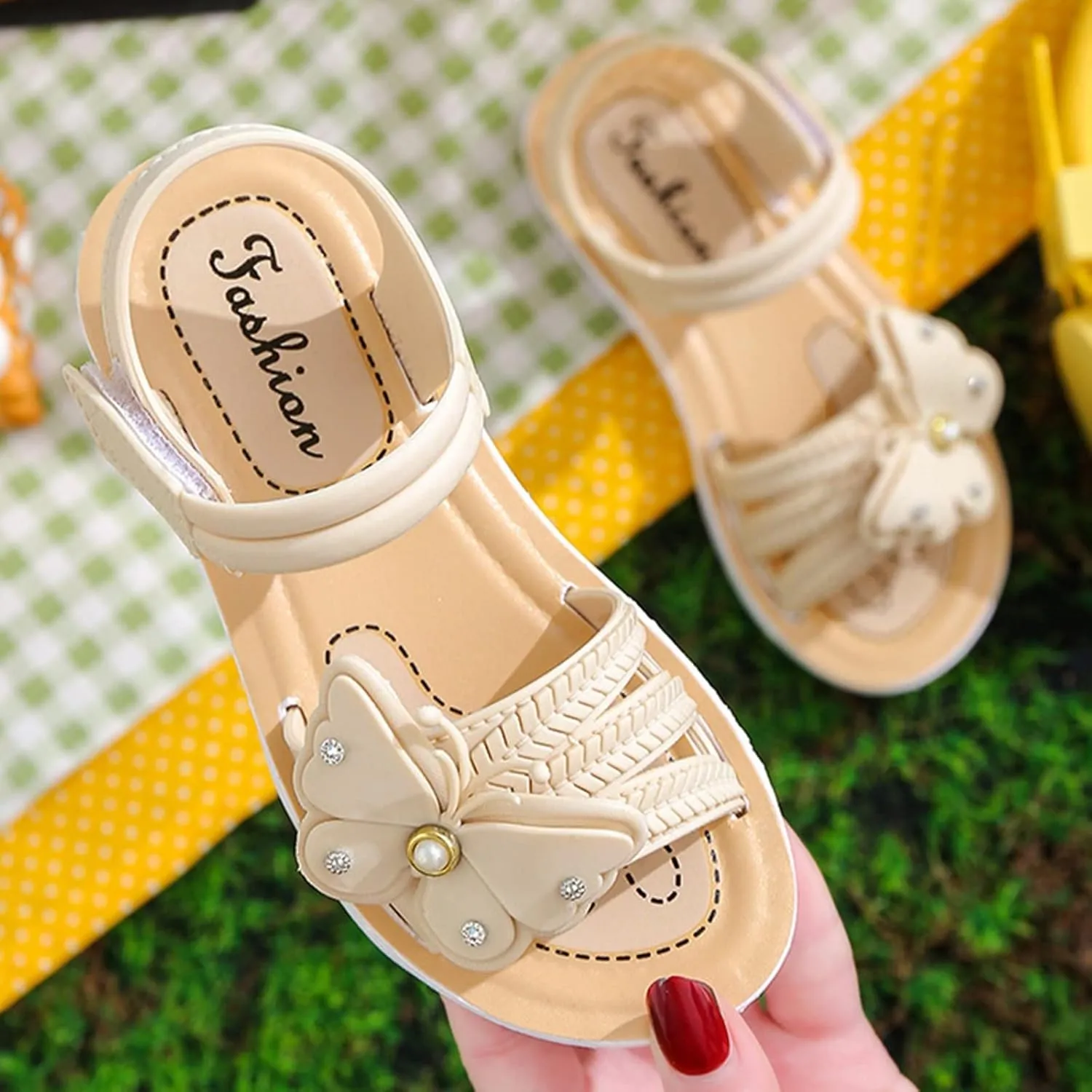 Sandals for Girls Summer Soft Sole Non Slip Comfortable Fashion Princess Shoes Bow Sandals Girls Beach Shoes