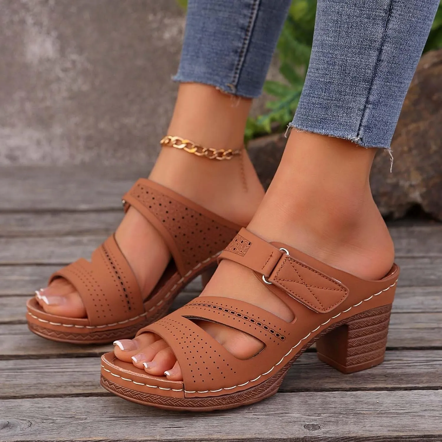 Sandals for Women 2025 Suede Platform Chunky Heel Retro Sandals with Adjustable Buckle Fashion Platform Block Heels