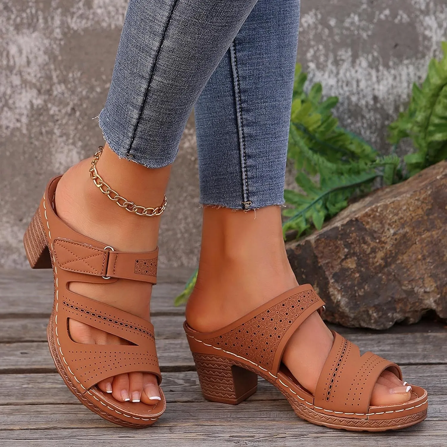 Sandals for Women 2025 Suede Platform Chunky Heel Retro Sandals with Adjustable Buckle Fashion Platform Block Heels