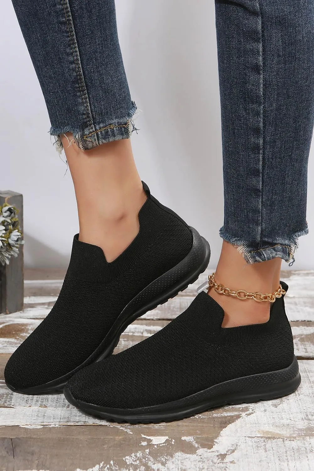 Sovoyontee Women Casual Shoes Loafers Slip On Shoes Breathable Canvas Sneakers Lightweight Travel Shoes