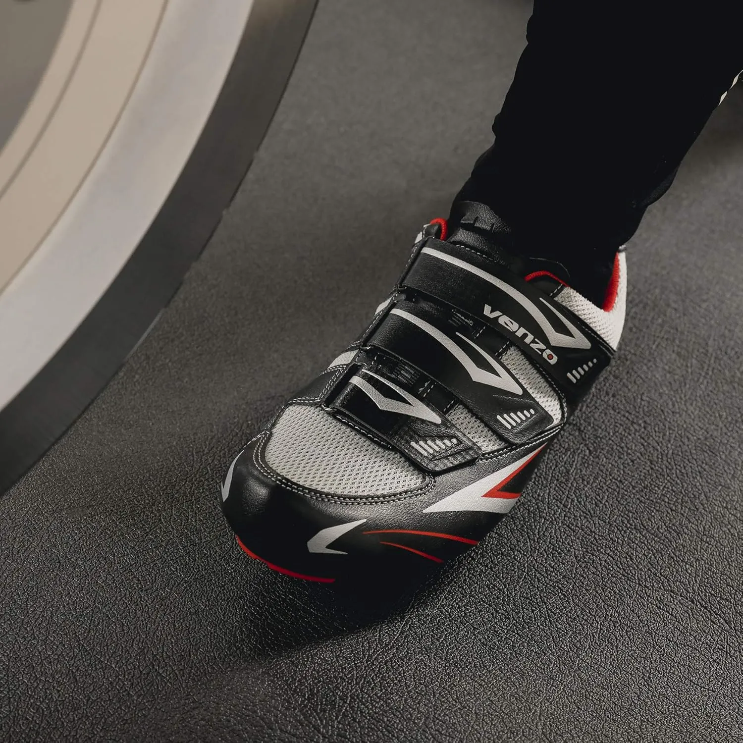 Venzo Men's Classic