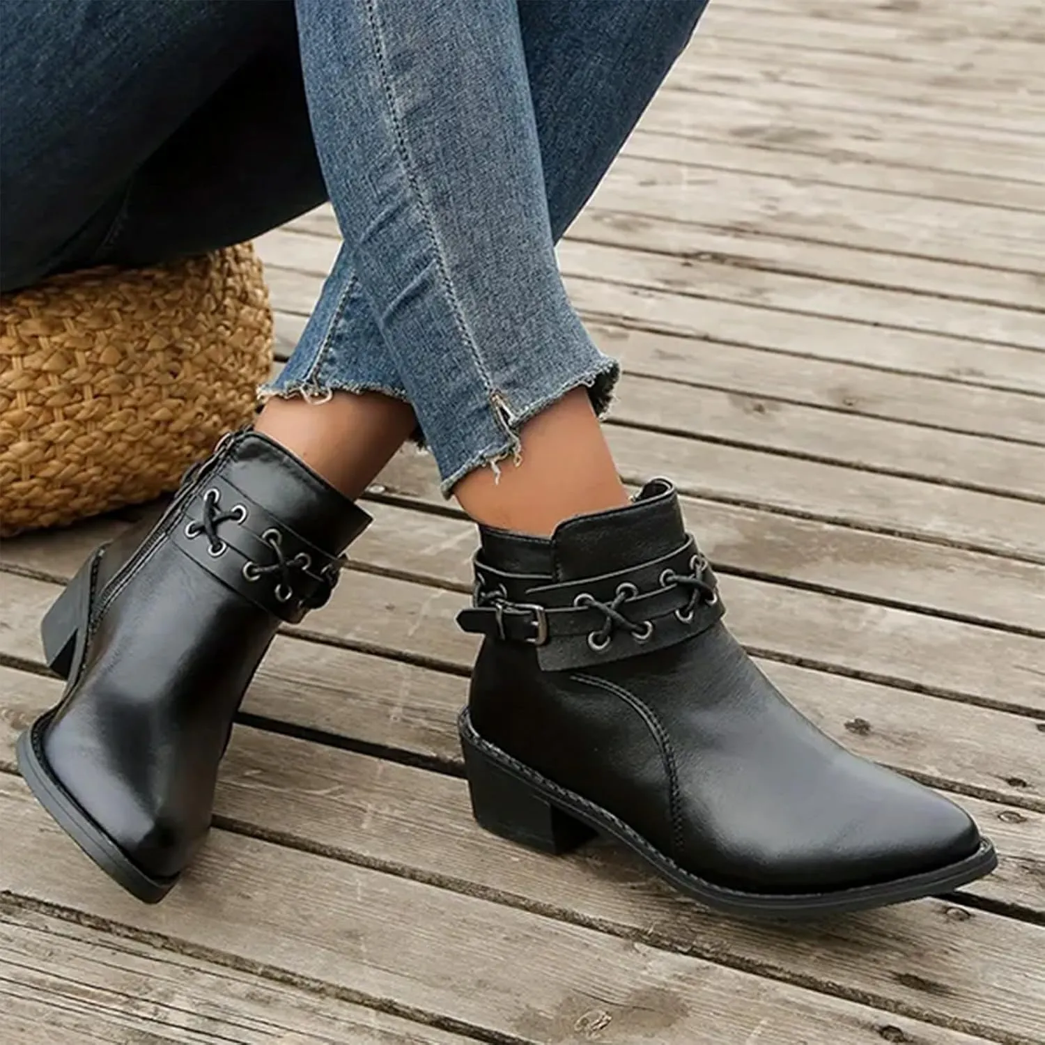 Womens Boots Retro Button Chain Thick Heel Round Toe Fashion Boots for Women Durable Soft Leather Winter Boots