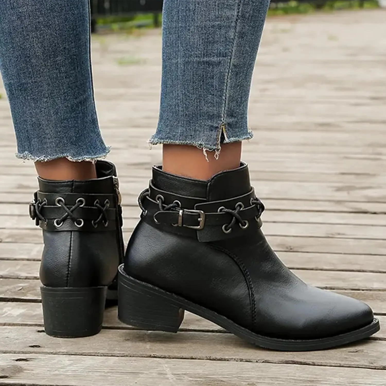 Womens Boots Retro Button Chain Thick Heel Round Toe Fashion Boots for Women Durable Soft Leather Winter Boots