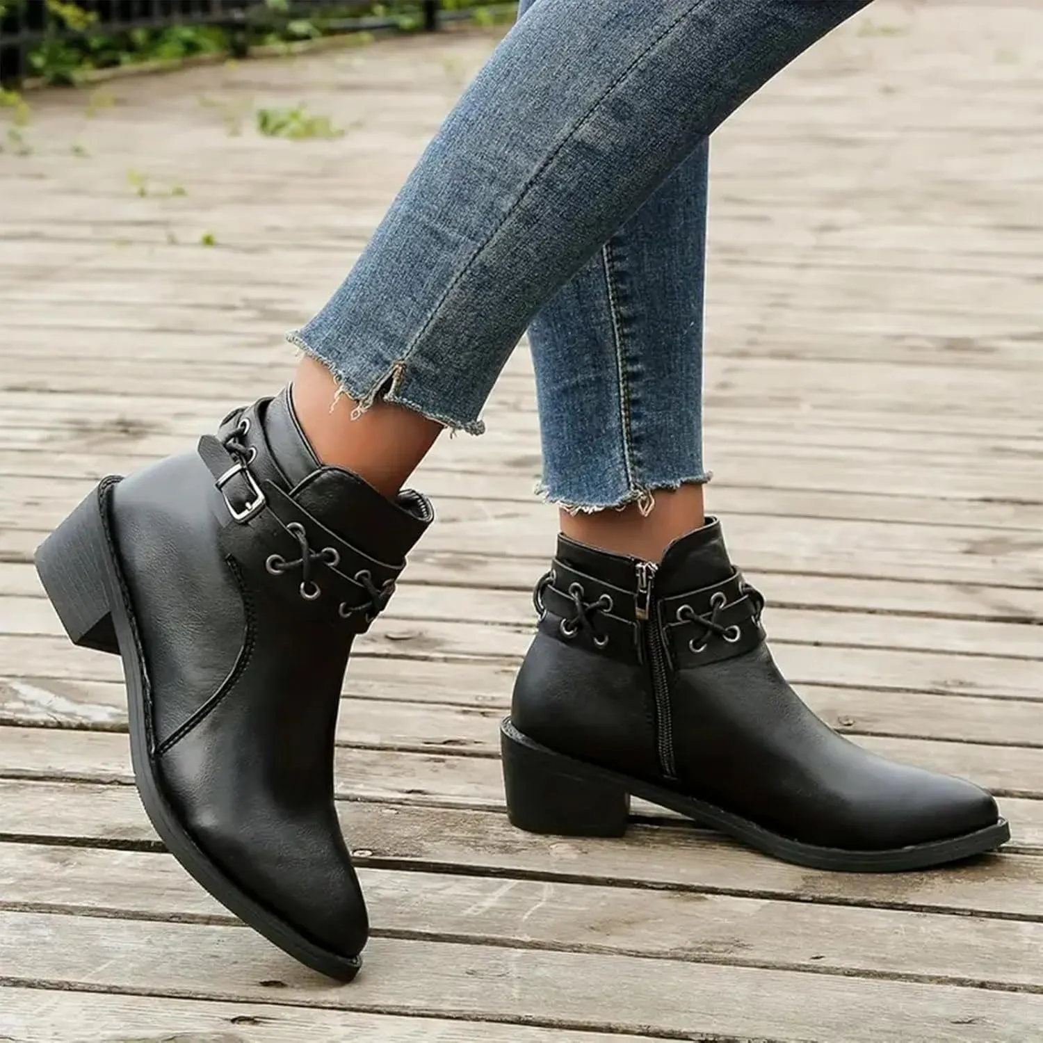 Womens Boots Retro Button Chain Thick Heel Round Toe Fashion Boots for Women Durable Soft Leather Winter Boots