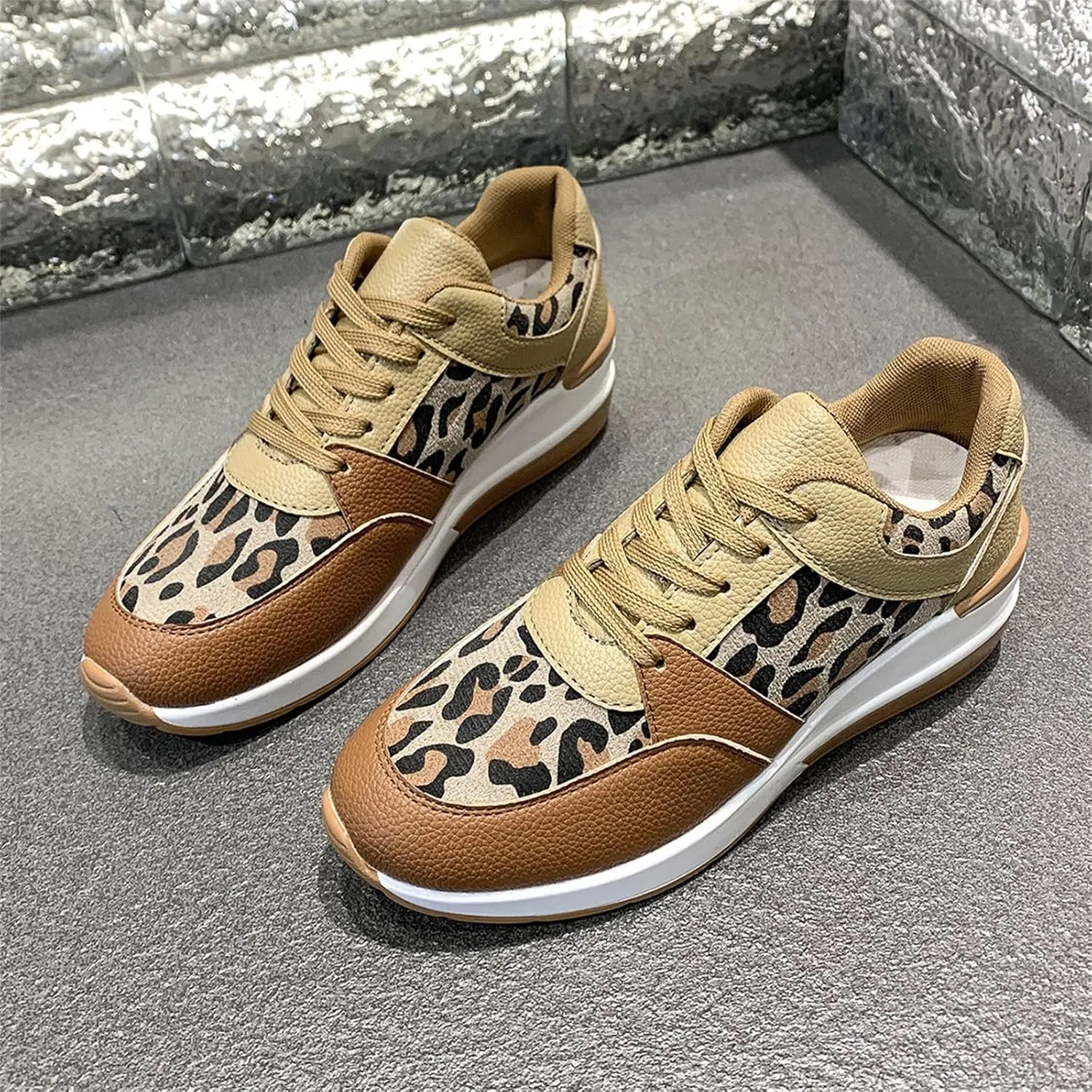 Womens Walking Sneakers Barefoot Shoes Women Men's Wide Minimalist Barefoot Sneakers Loafers for Women Casual Womens Loafers Wide Width Slip On Sneakers Men Wide Width